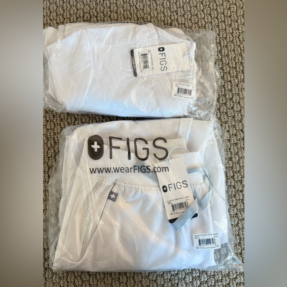 Wear figs white scrubs set petite sizing Catarina top and zamora joggers